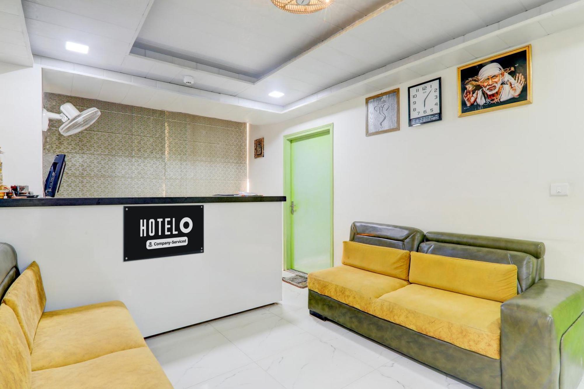 Super Hotel O Banthara Near Airport Banthra Sikandarpur Exterior photo